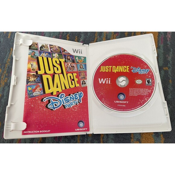 Just Dance: Disney Party - Nintendo Wii Game 2012 - Picture 3 of 4